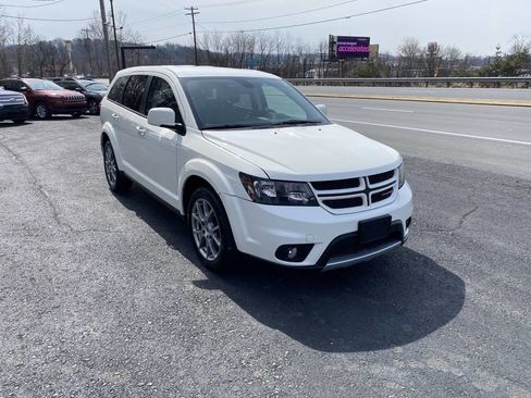 Used 2019 Dodge Journey GT image 4