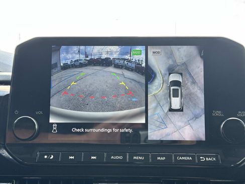 Used 2022 Nissan Pathfinder SL w/ SL Premium Package image 26