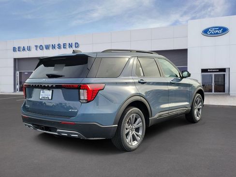 New 2026 Ford Explorer Active image 4