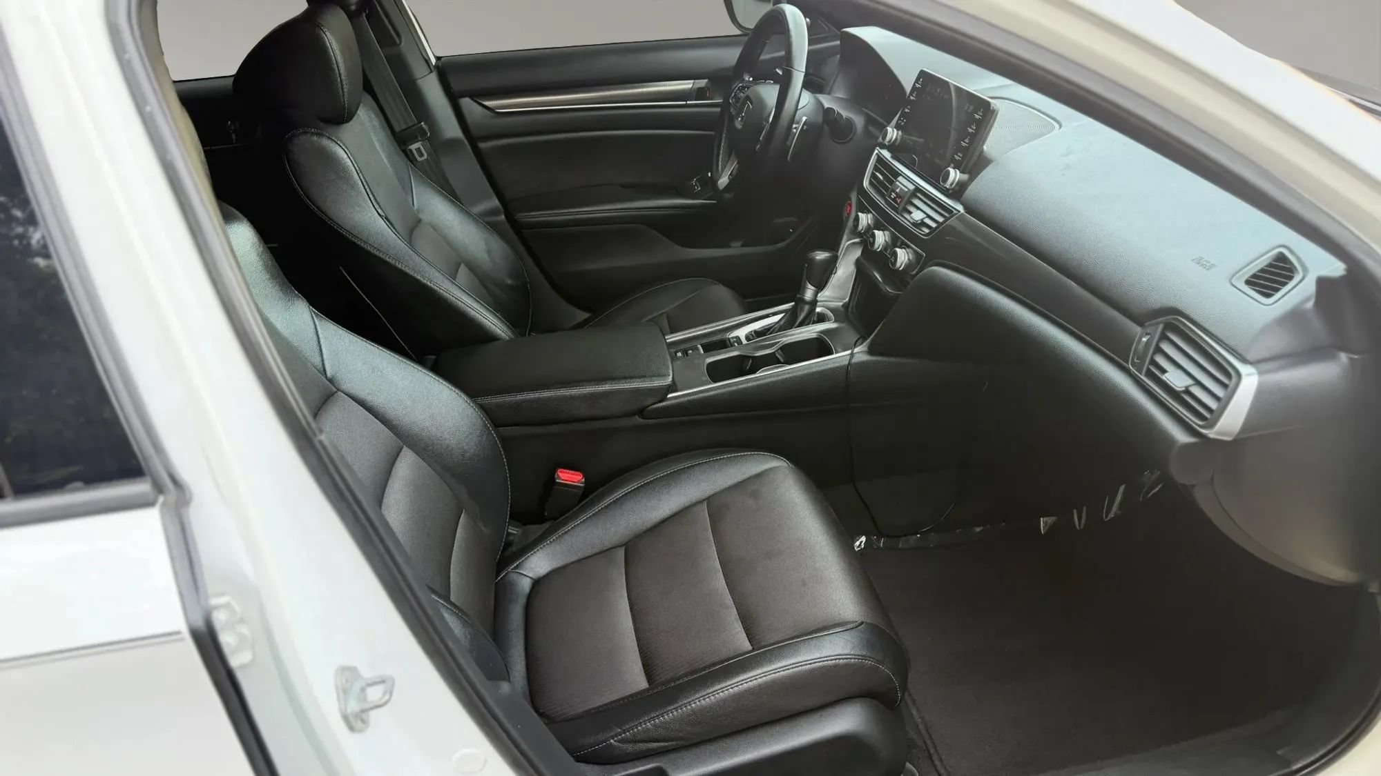 Used 2019 Honda Accord Sport image 17