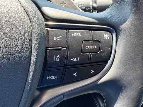 Used 2019 Lexus ES 350 w/ Accessory Package FWD image 19