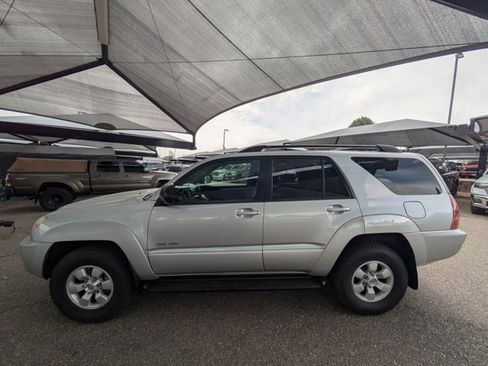 Used 2004 Toyota 4Runner SR5 image 8