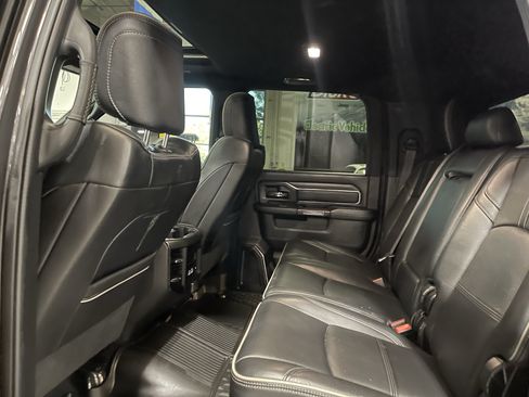 Used 2022 RAM 3500 Limited AWD/4WD image 16