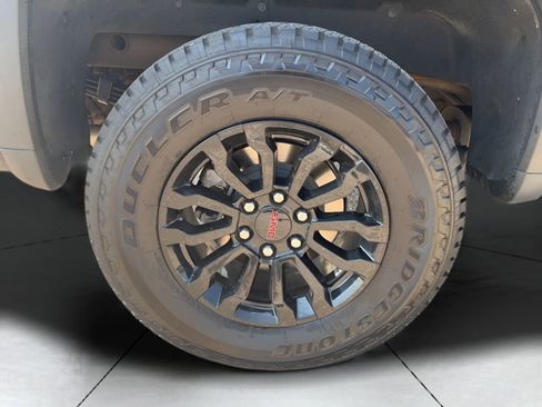 Used 2023 GMC Sierra 1500 AT4X image 49