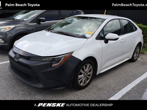 Used 2021 Toyota Corolla LE FWD image 1