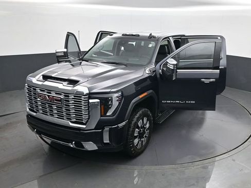 Certified 2024 GMC Sierra 2500 Denali w/ Denali Reserve Package image 30
