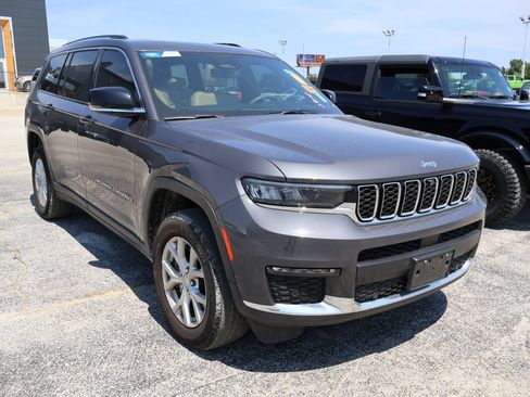 Used 2023 Jeep Grand Cherokee L Limited w/ Luxury Tech Group II AWD/4WD image 12