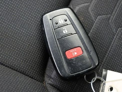 Certified 2020 Toyota Corolla SE image 17