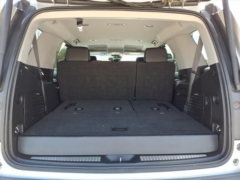 Used 2019 Chevrolet Tahoe LT AWD/4WD image 6