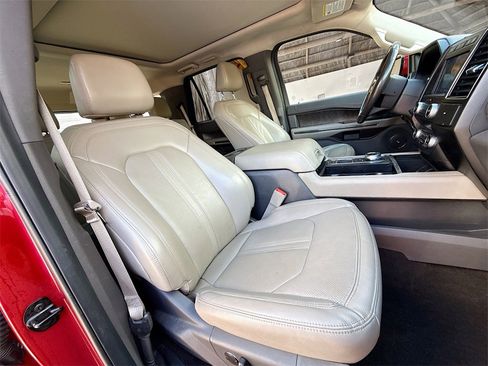 Used 2021 Ford Expedition Limited image 33