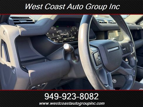 Used 2023 Land Rover Defender 110 X-Dynamic SE image 9