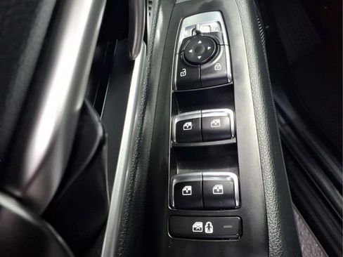 Used 2025 Kia Telluride S AWD/4WD image 18