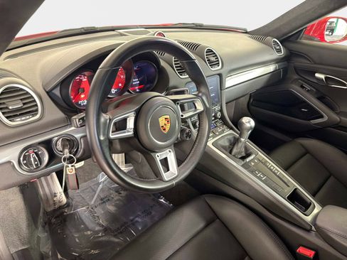 Used 2019 Porsche 718 Cayman GTS image 33