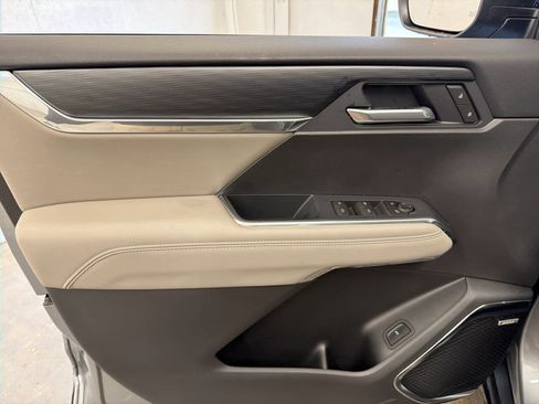 New 2026 GMC Acadia Elevation w/ Black Edition FWD image 19