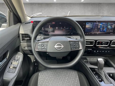 New 2026 Nissan Sentra SV FWD image 22