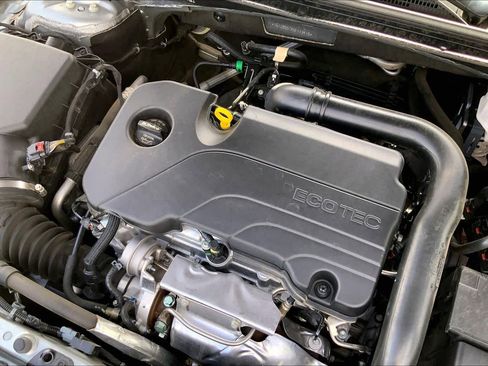 Used 2025 Chevrolet Malibu LS image 35