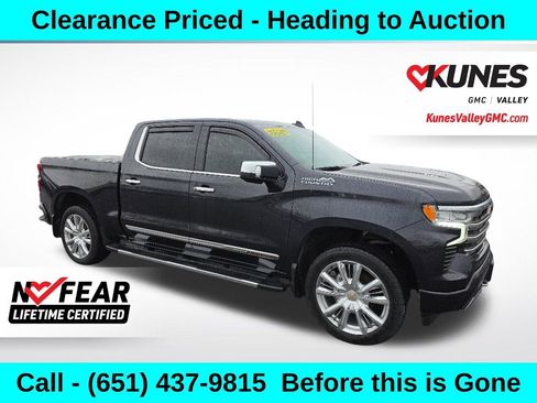 Used 2022 Chevrolet Silverado 1500 High Country w/ High Country Premium Package AWD/4WD image 1