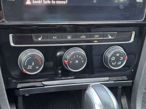 Used 2020 Volkswagen GTI SE image 16