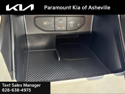 New 2025 Kia Sorento EX w/ Panoramic Sunroof Package image 17