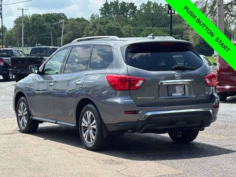 Used 2019 Nissan Pathfinder S AWD/4WD image 2