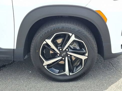 Used 2023 Chevrolet TrailBlazer RS w/ Convenience Package FWD image 28