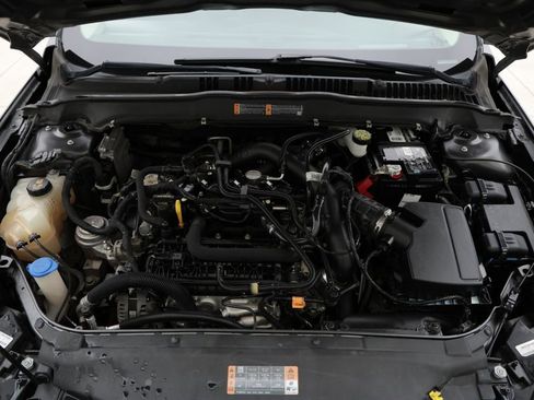 Used 2019 Ford Fusion SEL FWD image 16