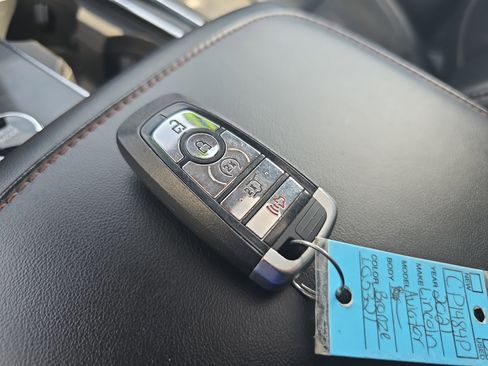 Used 2021 Lincoln Aviator Reserve w/ Elements Package Plus image 37