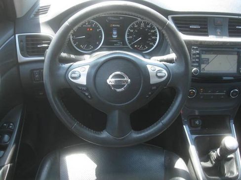 Used 2017 Nissan Sentra SR Turbo w/ SR Turbo Premium Package FWD image 14