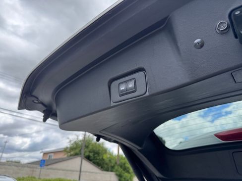 Used 2025 Nissan Rogue SV FWD image 23