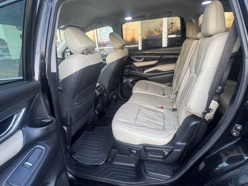 Used 2019 Subaru Ascent Limited w/ Popular Package #3 image 15