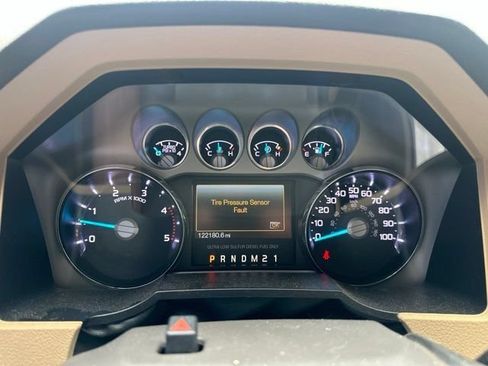 Used 2012 Ford F250 Lariat w/ Lariat Interior Pkg AWD/4WD image 38