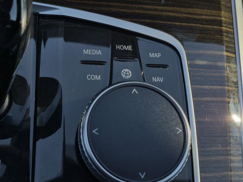 Used 2020 BMW X5 sDrive40i w/ Premium Package image 21