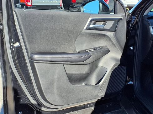 Used 2024 Mitsubishi Outlander ES image 26