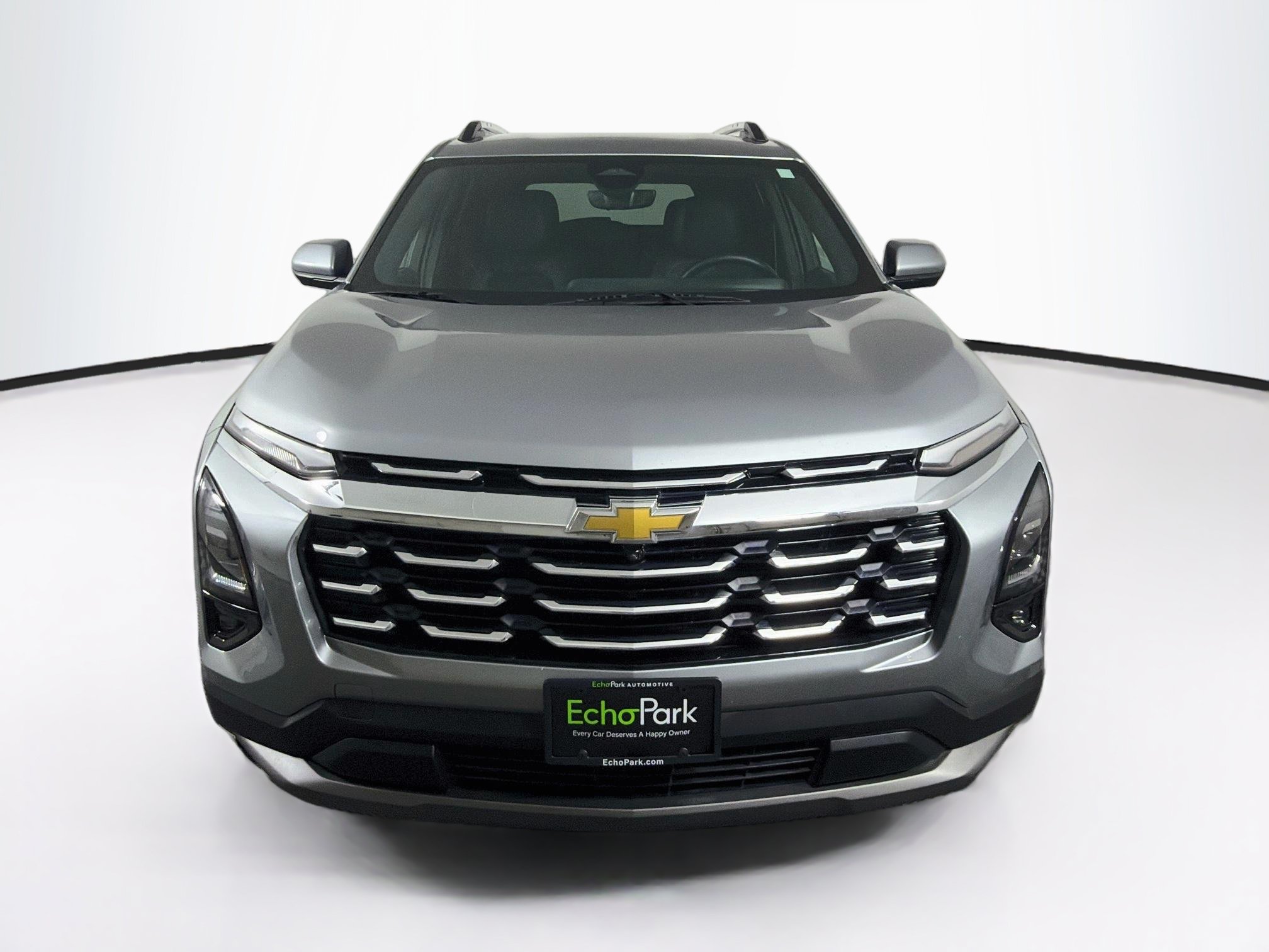 Used 2025 Chevrolet Equinox LT w/ Convenience Package II FWD image 2
