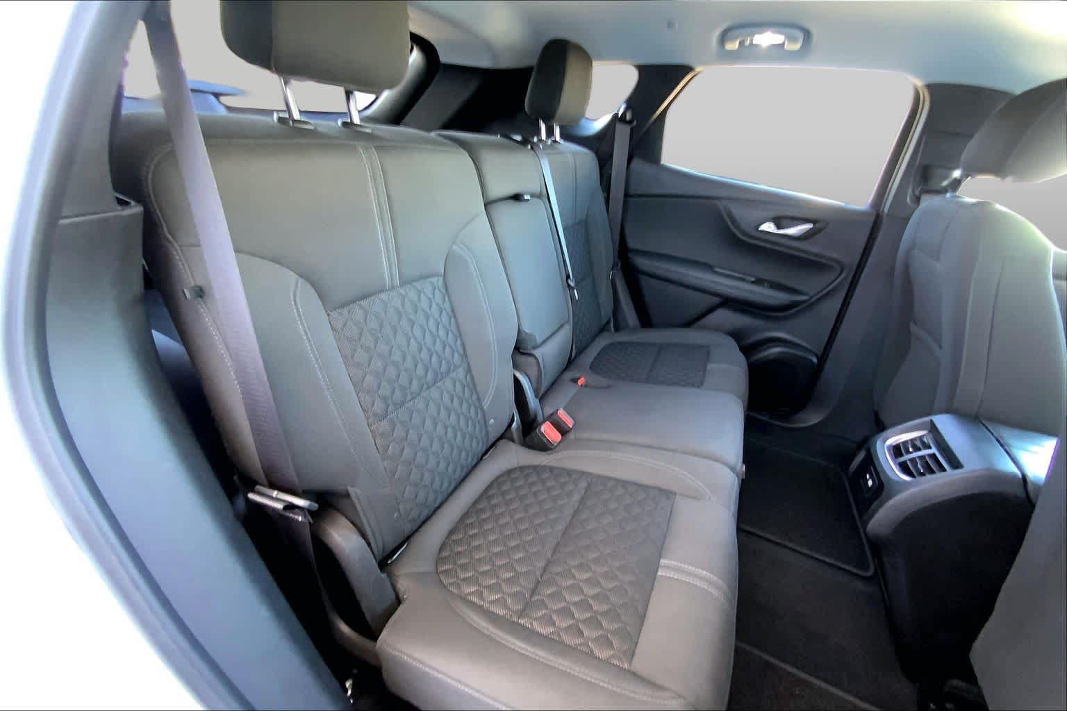 Used 2022 Chevrolet Blazer LT FWD image 18