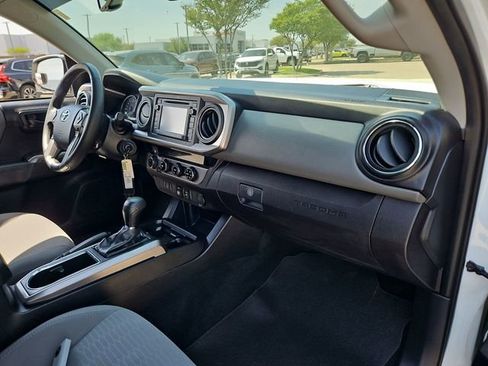 Used 2018 Toyota Tacoma SR5 image 24