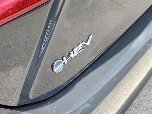 Used 2026 Toyota Camry SE FWD image 7
