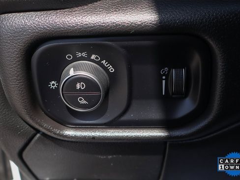 Used 2022 RAM 5500 Tradesman w/ Chrome Appearance Group image 18