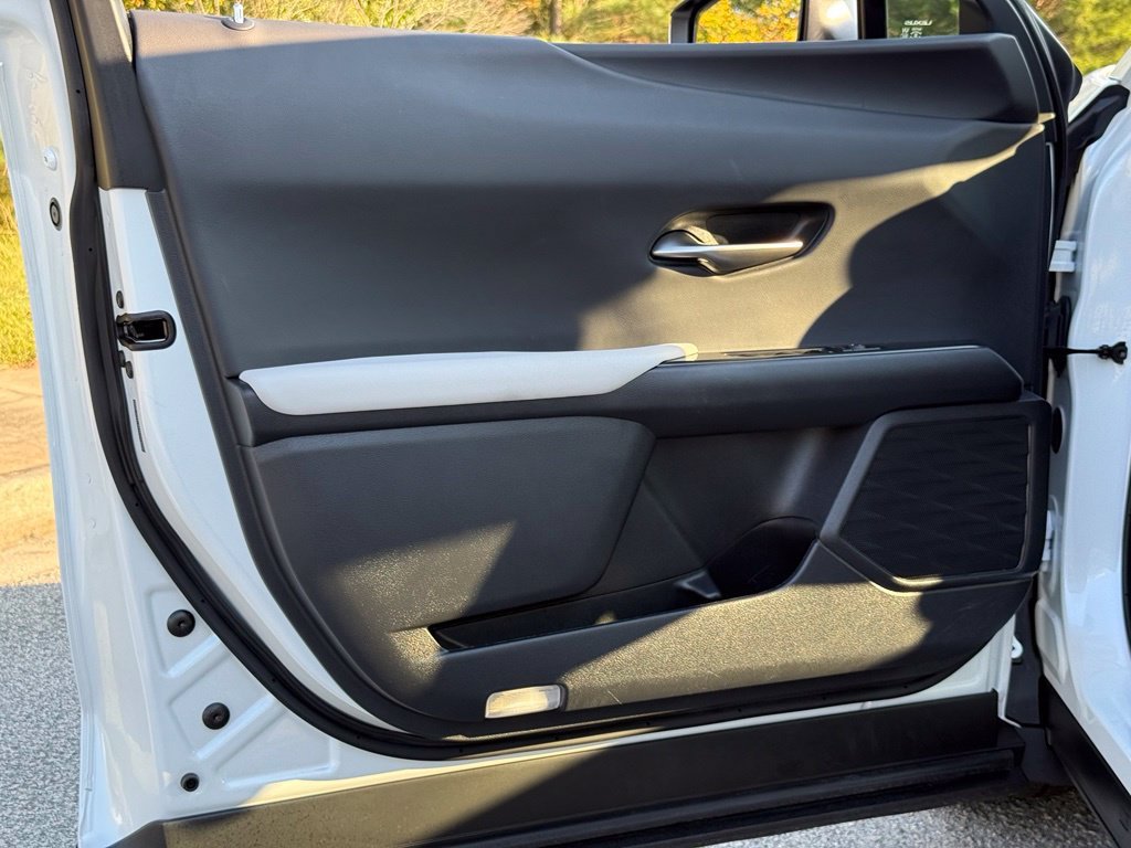 Certified 2025 Lexus UX 300h AWD w/ Accessory Package (Z1) image 23