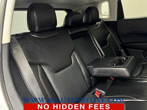 Used 2018 Jeep Compass Limited AWD/4WD image 18