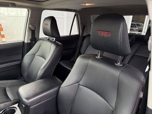 Certified 2023 Toyota 4Runner TRD Off-Road Premium w/ Moonroof Package AWD/4WD image 17