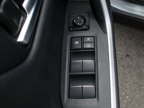 Used 2019 Toyota RAV4 XSE image 11