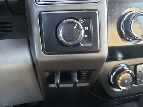 Used 2019 Ford F250 XLT AWD/4WD image 15