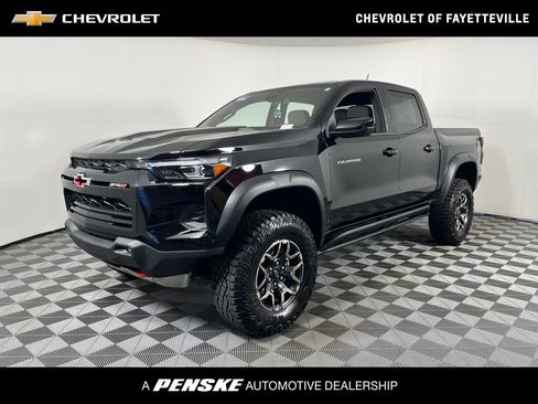 Used 2026 Chevrolet Colorado ZR2 w/ Technology Package AWD/4WD image 1