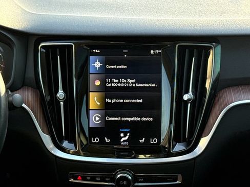 Used 2021 Volvo S60 T5 Momentum FWD image 11