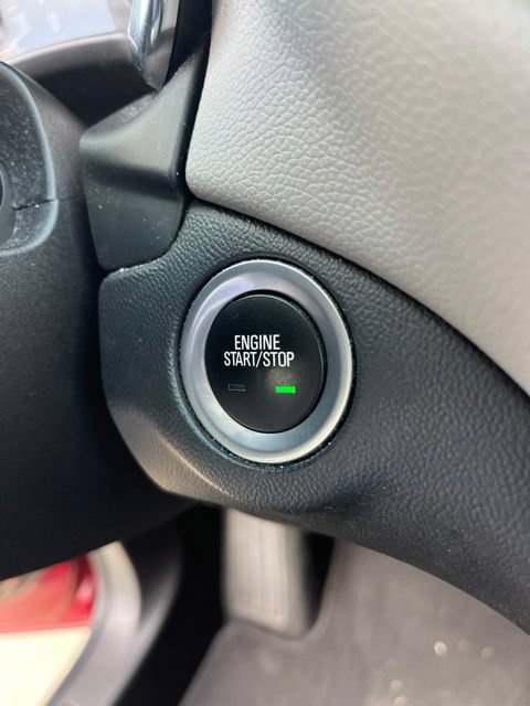 Used 2018 Chevrolet Equinox LT FWD image 22