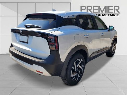 New 2026 Nissan Kicks SV image 5