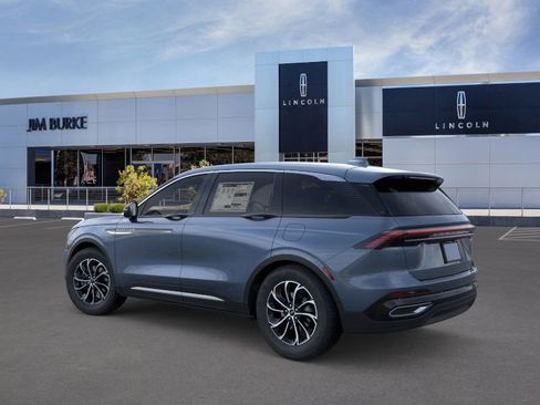 New 2026 Lincoln Nautilus Premier image 3