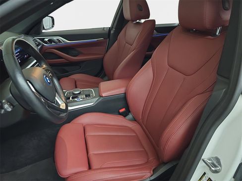 Used 2023 BMW i4 eDrive35 w/ Premium Package image 18