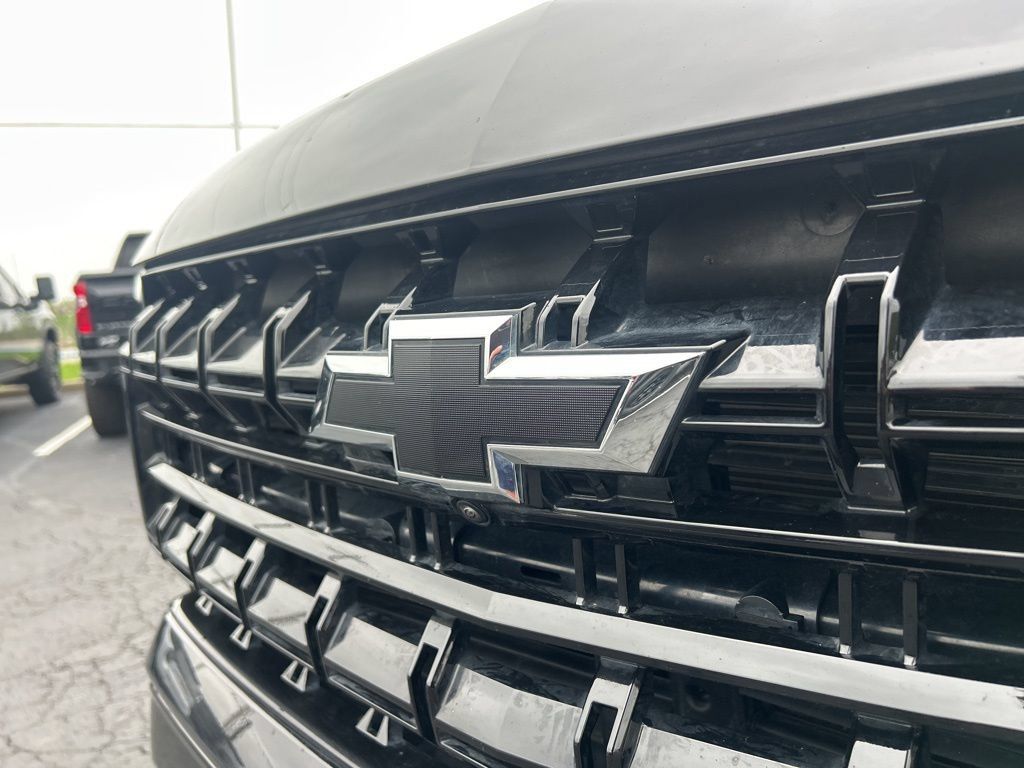 Used 2025 Chevrolet Tahoe Z71 AWD/4WD image 21